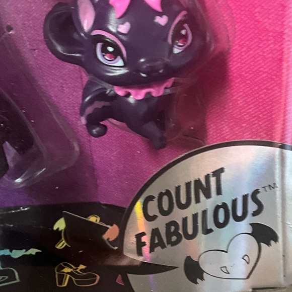 Monster High Doll with Pink and Black Outfit - Picture 2 of 4